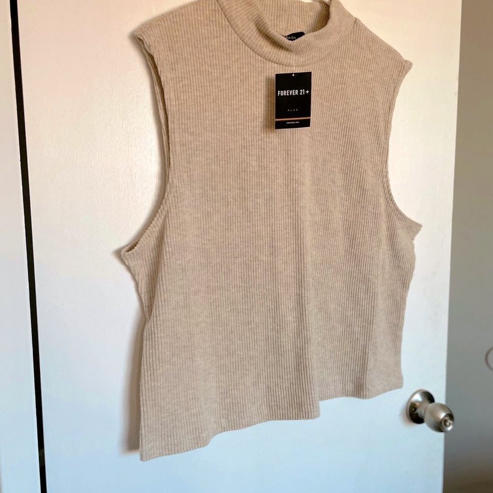 Forever 21 Plus Wam Sleeveless Top - Size 2X - Picture 2 of 8